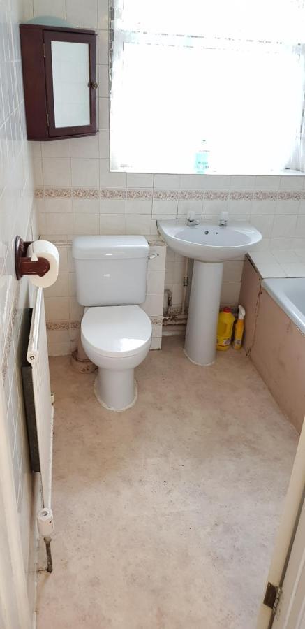 61 Baker Street Apartment Luton  Ngoại thất bức ảnh