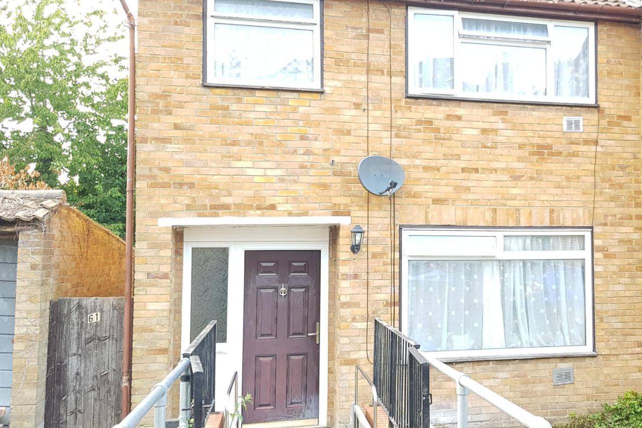 61 Baker Street Apartment Luton  Ngoại thất bức ảnh