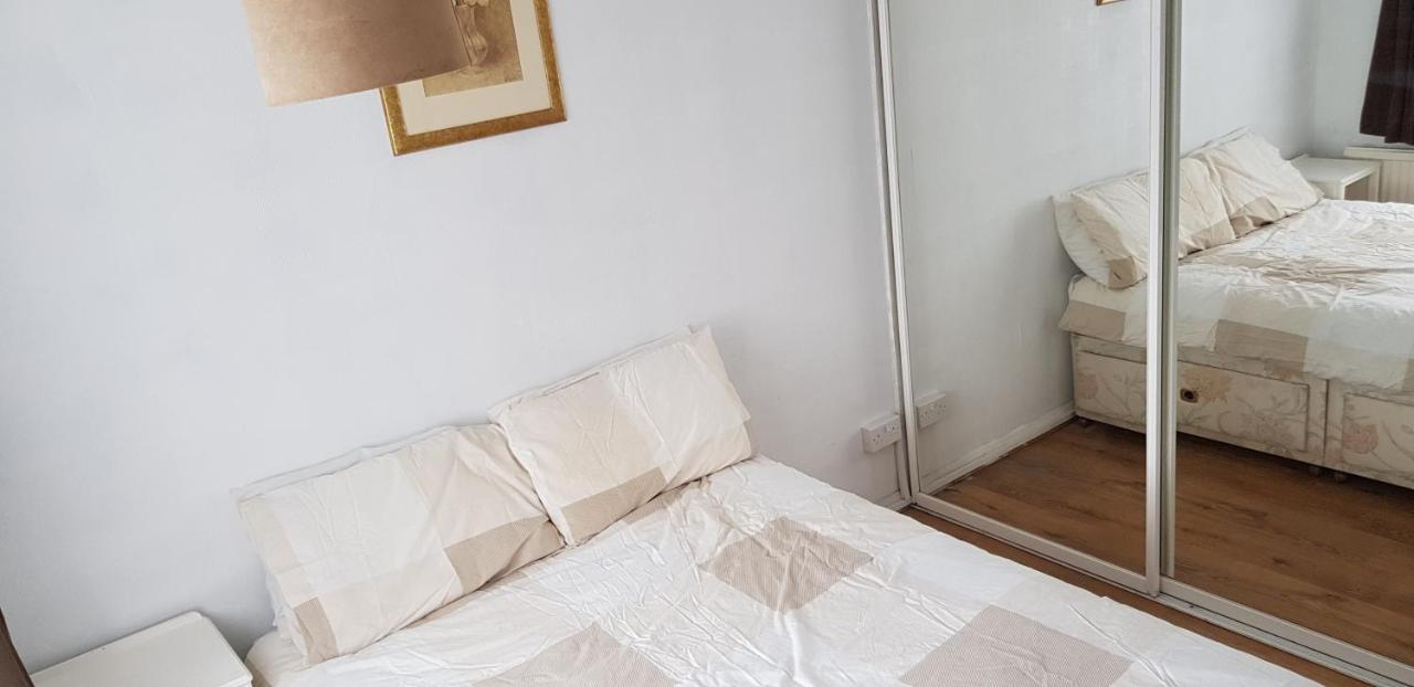 61 Baker Street Apartment Luton  Ngoại thất bức ảnh