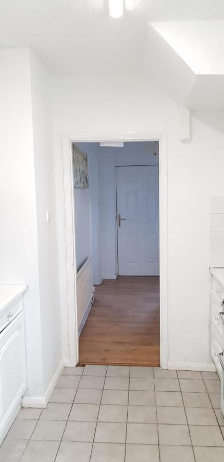 61 Baker Street Apartment Luton  Ngoại thất bức ảnh