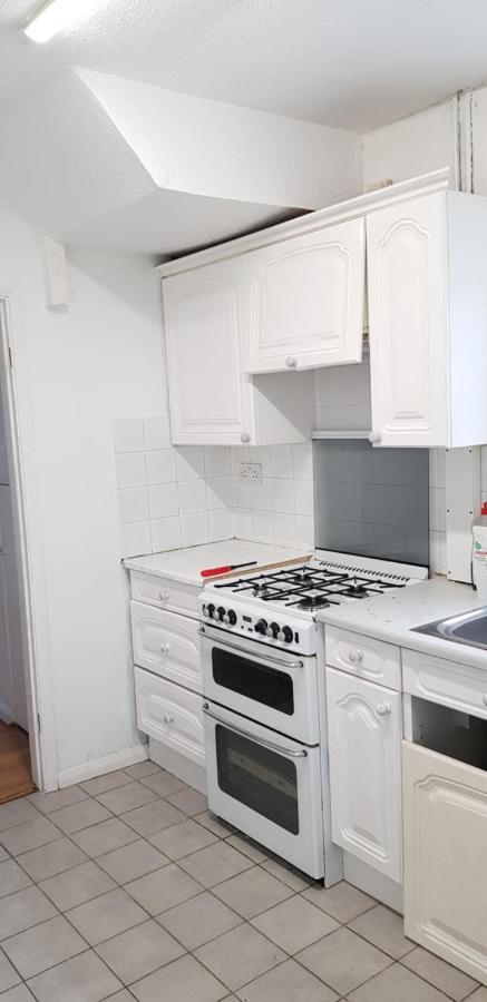 61 Baker Street Apartment Luton  Ngoại thất bức ảnh